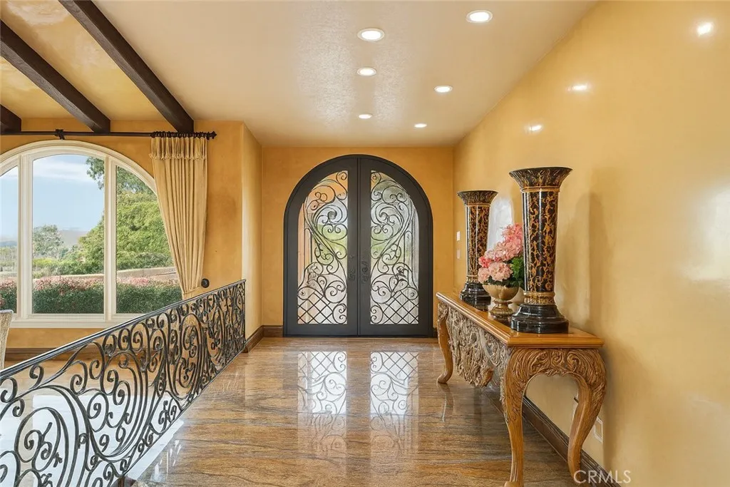 4050 Lester, Corona, California 92881 home-pic-8